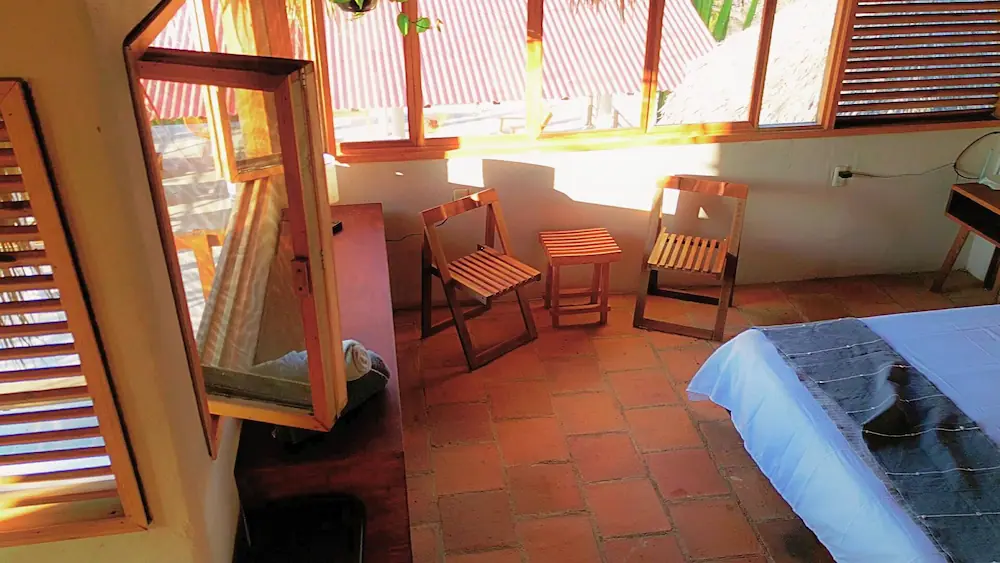 SOL Suite entrance with fornutire in dinning and kitchen room / Entrada a Suite SOL con muebles de comedor y cocina completa